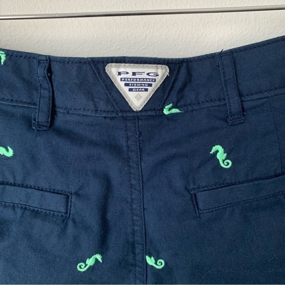 Columbia PFG Super Bonehead Shorts Womens 6 Blue Green Seahorse Print 6" inseam - Picture 4 of 11